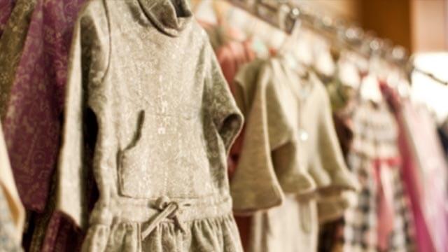 kids dresses display